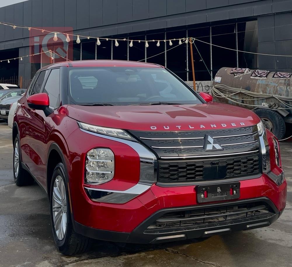 ميتسوبيشي اوتلاندر